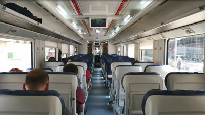 Tren istasyonunda hareketli dakikalar: 16 yıllık firari koltuğunda yakalandı