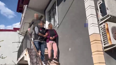 Yatak odasında gizli bölmede yakalandı: Kocaeli’nde film gibi operasyon