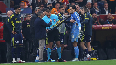 Galatasaray derbisinde kırmızı kart gören Ederson'dan özür paylaşımı
