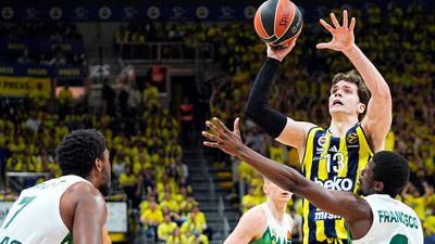 Fenerbahçe Beko Zalgris'e karşı ilk maçı kazanarak seride öne geçti