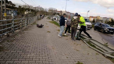 Sinop'ta adliye önü savaş alanına döndü: 3 araç birbirine girdi