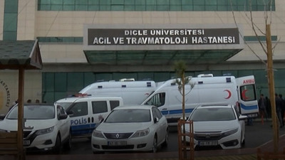 Acil serviste dehşet: Doktora hem kafa attı hem de bıçak çekti