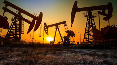 Petrol fiyatlarında sert düşüş: Trump kararı piyasayı sarstı