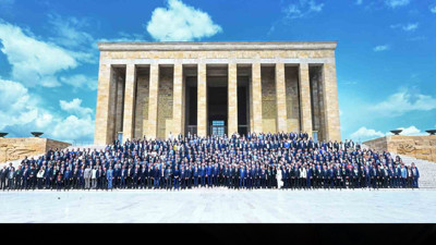 TOBB heyetinden Anıtkabir’e ziyaret: 'Cumhuriyet değerlerine bağlıyız'