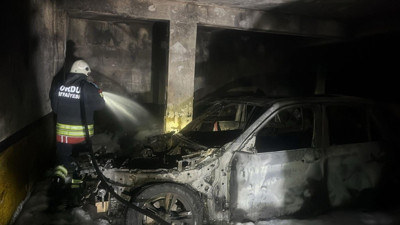 Ordu'da korkutan yangın: Kapalı otoparktaki 3 araç hasar gördü