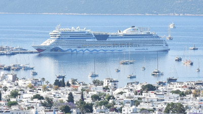 Bodrum'a bayramda yolcu yağdı