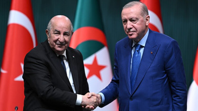 Cumhurbaşkanı Erdoğan, Cezayir Cumhurbaşkanı Tebbun ile görüştü