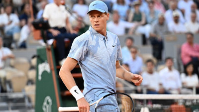 Jannik Sinner Roland Garros'a beklenmedik şekilde veda etti: 2. turda zafer Cerundolo'nun