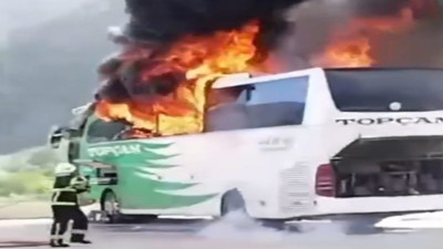Amasya otogarında korkutan yangın: Yolcu otobüsü küle döndü