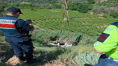 Feci kaza: 50 metrelik uçuruma yuvarlanan aracın sürücüsü öldü