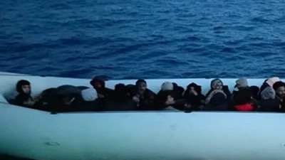 İzmir açıklarında göçmen operasyonu: 34 kişi yakalandı