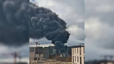 Tuzla'da tersanede bakımda olan gemide yangın çıktı