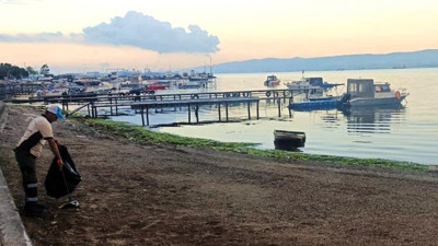 Sahilde kapsamlı temizlik: Kıyı şeridi pırıl pırıl hale getiriliyor