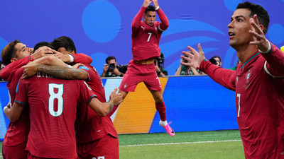 Portekiz ikinci maçta gövde gösterisi yaptı: Ronaldo rekorları altüst etti