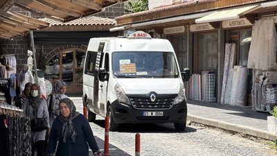 Diyarbakır’da 42 derece alarmı: Minibüse binenler bir daha inmek istemedi