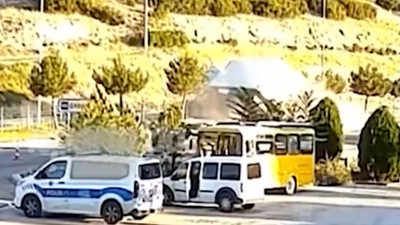 Isparta’da tır devrildi: Kaza anı güvenlik kamerasında