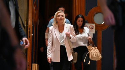Fransız İstinaf Mahkemesinden Le Pen kararı: Adaylık öncesi siyasetten men yasağı