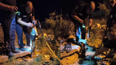 Hatay'da demir boruda mahsur kalan kirpiyi itfaiye kurtadı