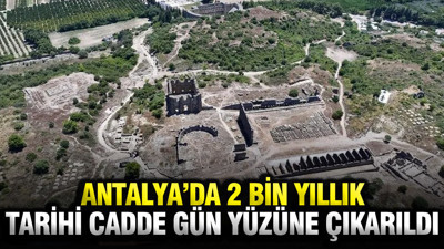 Antalya'da 2 bin yıllık tarihi cadde gün yüzüne çıkarıldı