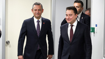 Babacan 'dan Özel'e tebrik telefonu