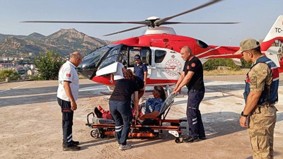 Dağ yürüyüşü faciayla bitti… Ayağı kırılan kadın helikopterle kurtarıldı