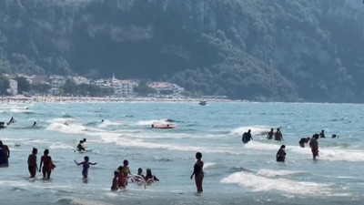 Karadeniz’de dalgalara yenik düşen gençten acı haber