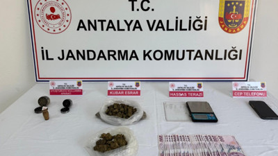 Antalya'da uyuşturucu operasyonu: 1 kilodan fazla skunk ele geçirildi
