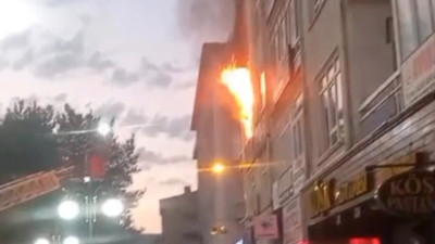 Çankırı’da apartman dairesi alevlere teslim oldu