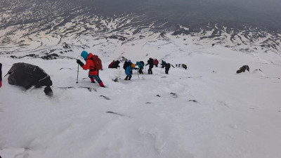 Ağrı Dağı zirvesinde Van Gölü için çevre mesajı verildi