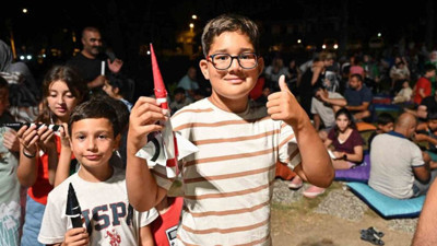 İznik’te bilim şöleni: Roket fırlatıldı, gökyüzü gözlemlendi