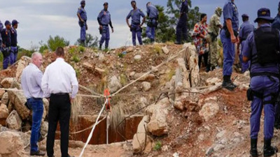 Güney Afrika'da maden ocağında göçük: Terk edilmiş tesis mezarlığa dönüştü: 14 ölü 8 kayıp
