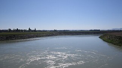 Adana Ceyhan Nehri'nde suya giren 2 çocuk kayboldu