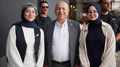 Ümit Özdağ, Etimesgut’ta vatandaşlarla bir araya geldi