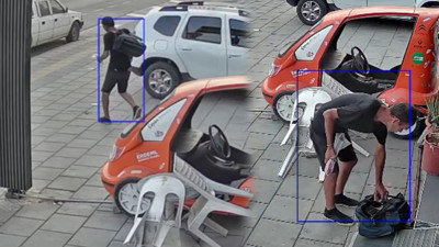 Hırsızlıktan ezber bozan hareket: 100 bin liralık çantayı aldığı gibi bıraktı