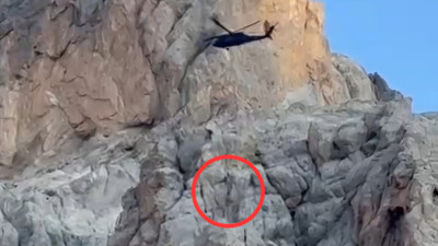 Niğde’de İngiliz dağcı kayalıklarda mahsur kaldı: Helikopterle kurtarıldı