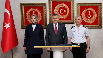 İçişleri Bakan Yardımcısı Yiğitbaşı, Jandarma'daki terfi törenine katıldı
