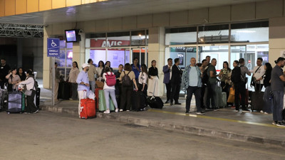 Van-Tahran direkt uçuşları başladı: İlk kafile coşkuyla karşılandı