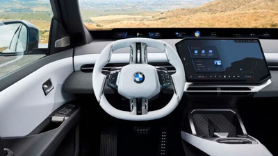 BMW’den fiziksel tuş açıklaması
