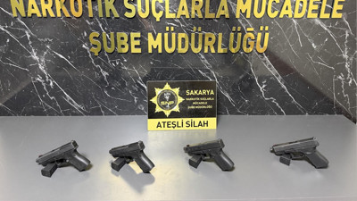Sakarya’daki operasyonda otomobilin motorundan silah çıktı