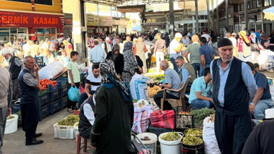 Çermik’te kurutma sezonu geldi: Vatandaşlar kış hazırlıklarına başladı
