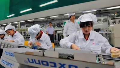 Apple'ın katlanabilir iPhone üretimini yavaşlatan ne oldu?