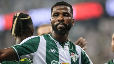 Bursaspor'un yeni yıldızı 1. Lig'i sallıyor: 6 maçı da boş geçmedi