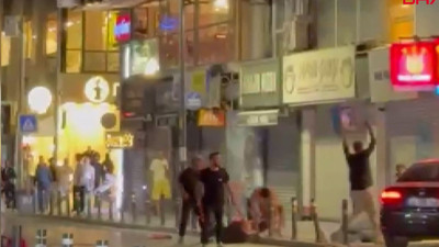 Tekme, yumruk ve sandalye: Kavga böyle bitti