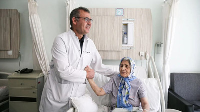 Türkiye’de bir ilk: 76 yaşındaki hastanın kalbine sıra dışı işlem