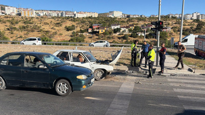 Yozgat’ta iki araç çarpıştı: 6 kişi yaralandı