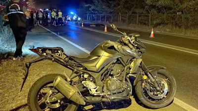 motosiklet sürücüsü feci şekilde can verdi