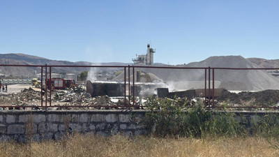 Sivas’ta asfalt plent tesisindeki boş tankerde yangın