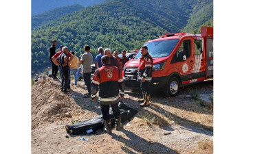 Kontrolden çıkan motosiklet uçuruma düştü: Sürücü hayatını kaybetti