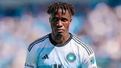 Wilfried Zaha kendi transferi için harekete geçti: Kendini o takıma önerdi