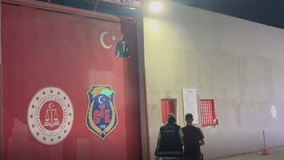 Dörtyol’da aranıyordu: Silahlı tehditten tutuklandı